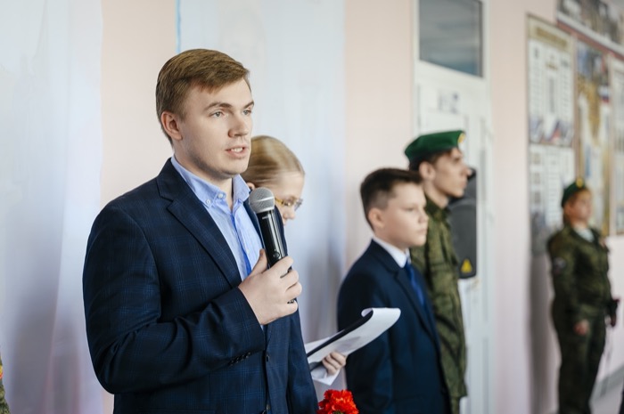 ПАМЯТЬ, ЗАСТЫВШАЯ В КРАСКАХ