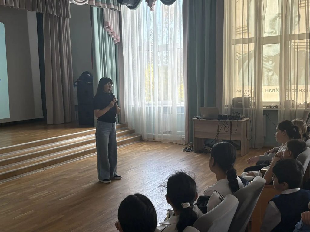 Профилактика аутоагрессии: в школе прошел тренинг от специалистов Областной клинической больницы.